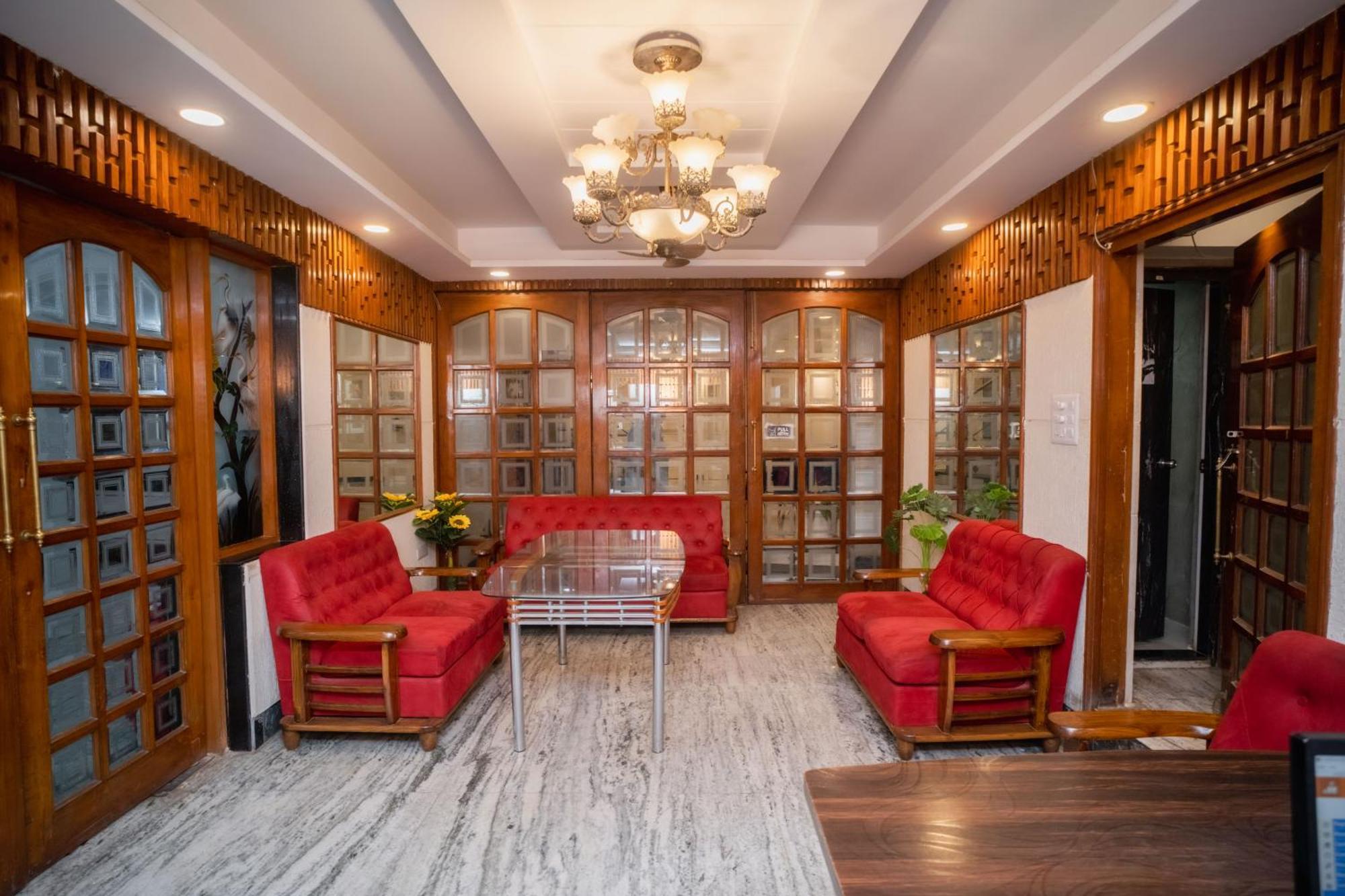 Pearl Courtyard Dormitory Варанасі Екстер'єр фото