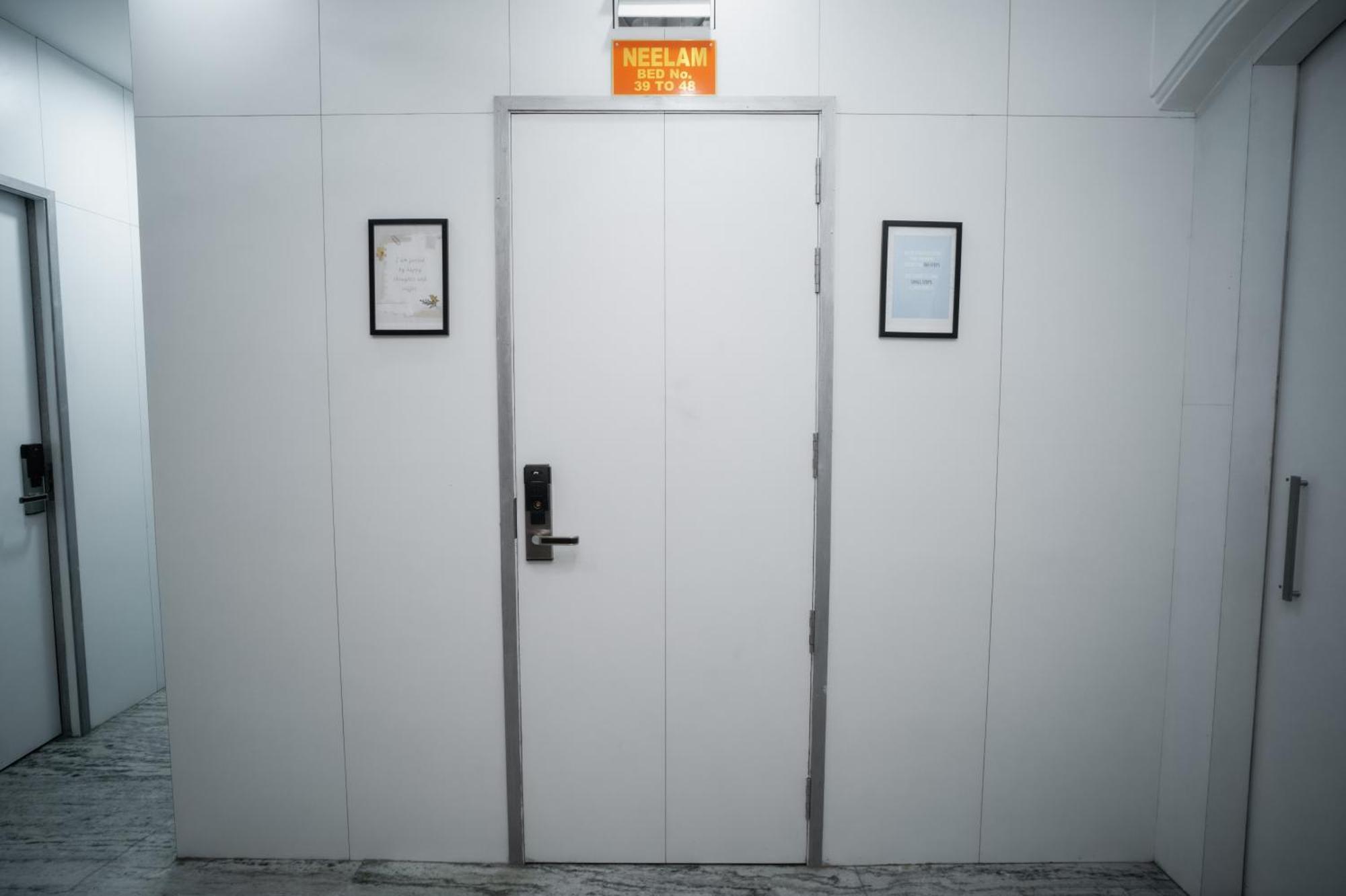 Pearl Courtyard Dormitory Варанасі Екстер'єр фото